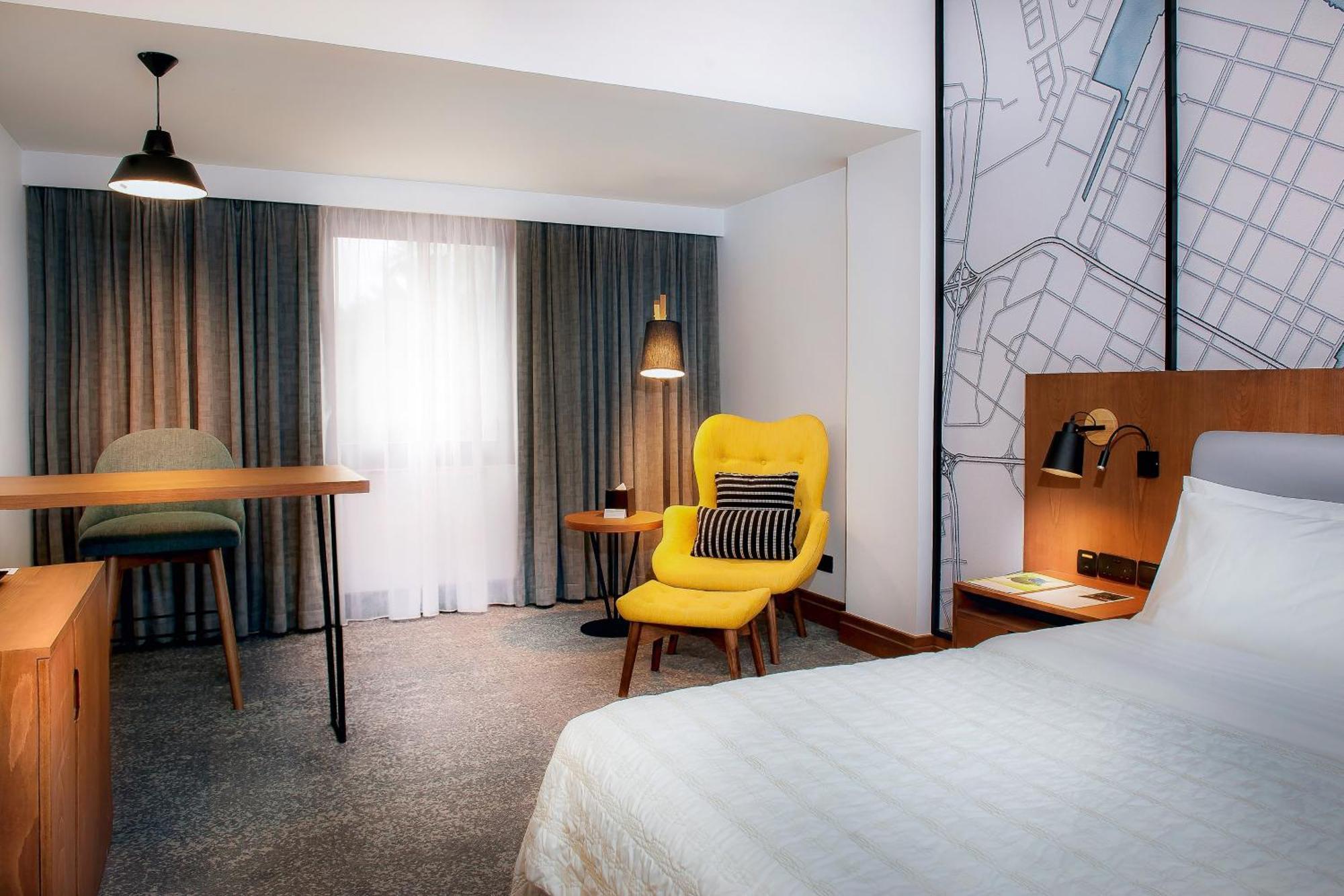 Le Meridien Abu Dabi Exterior foto A room at the hotel