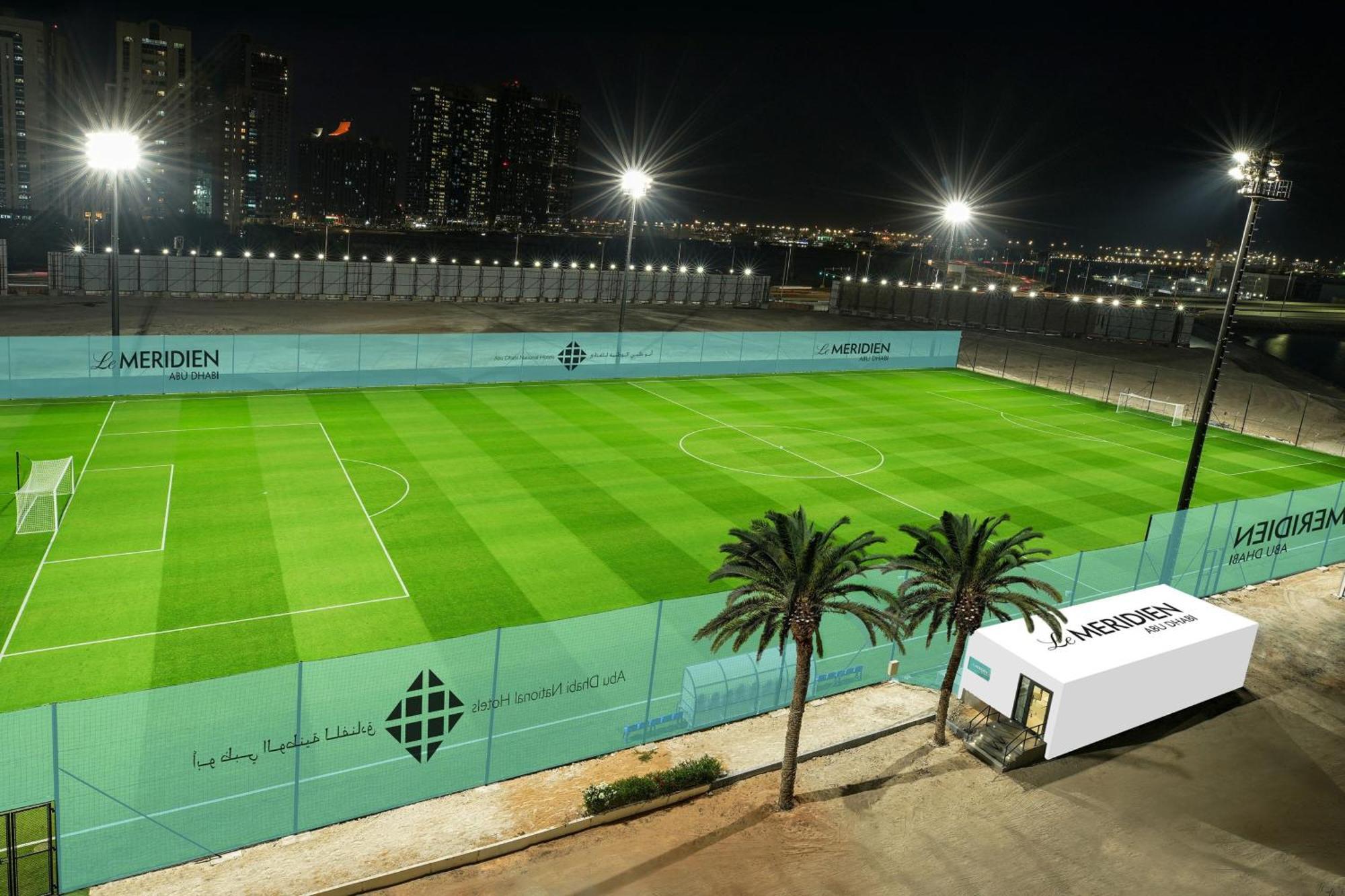 Le Meridien Abu Dabi Exterior foto Meridian F.C. Training Facility