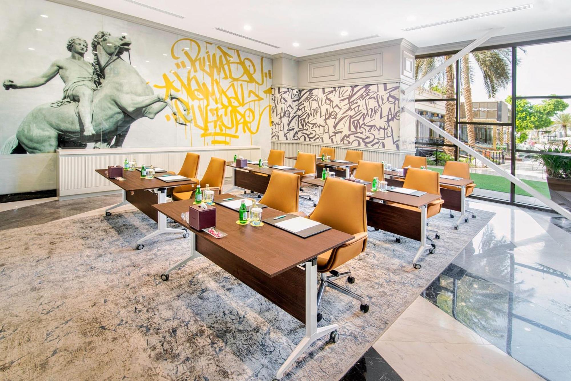 Le Meridien Abu Dabi Exterior foto Meeting room