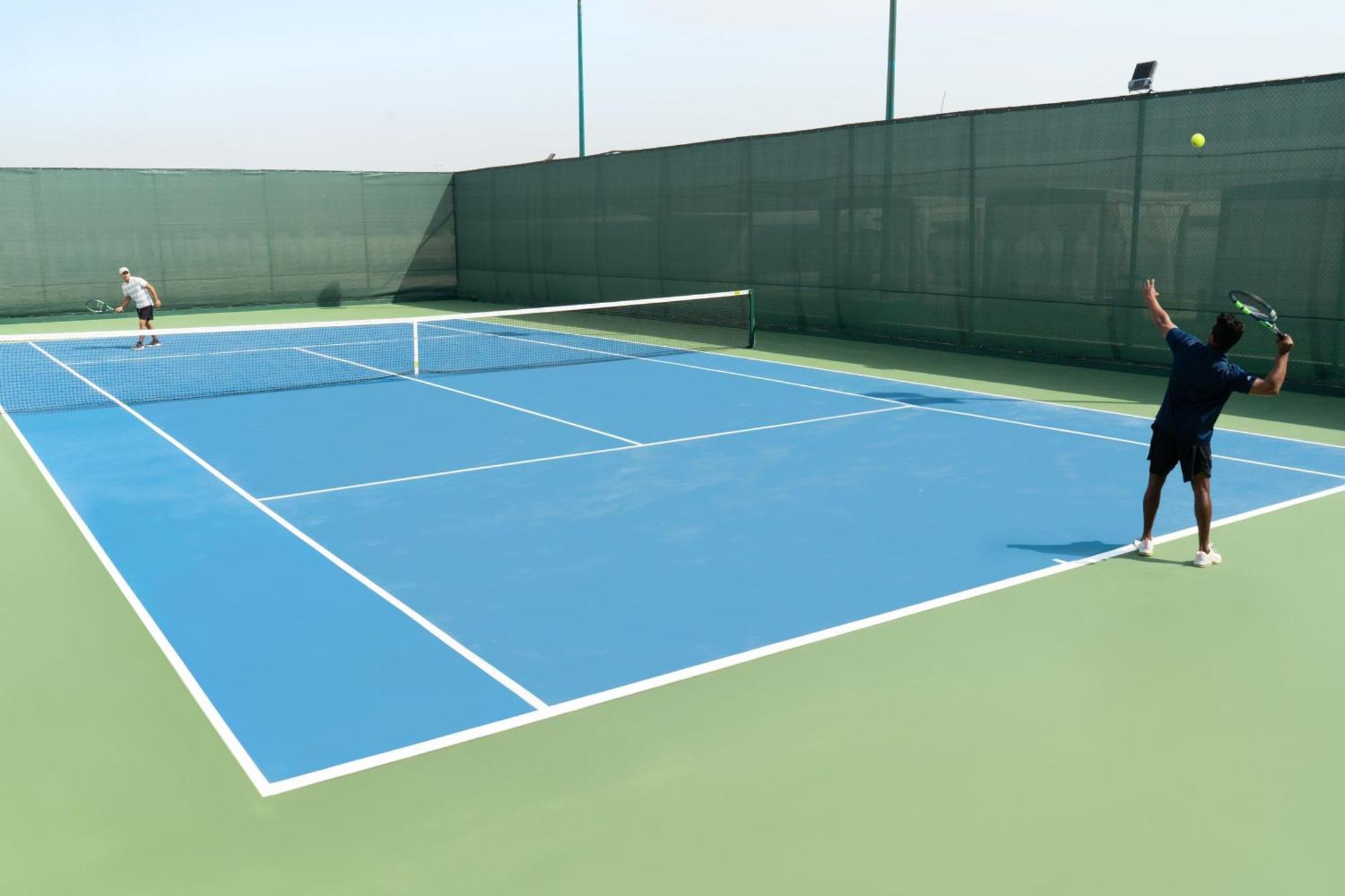 Le Meridien Abu Dabi Exterior foto Tennis